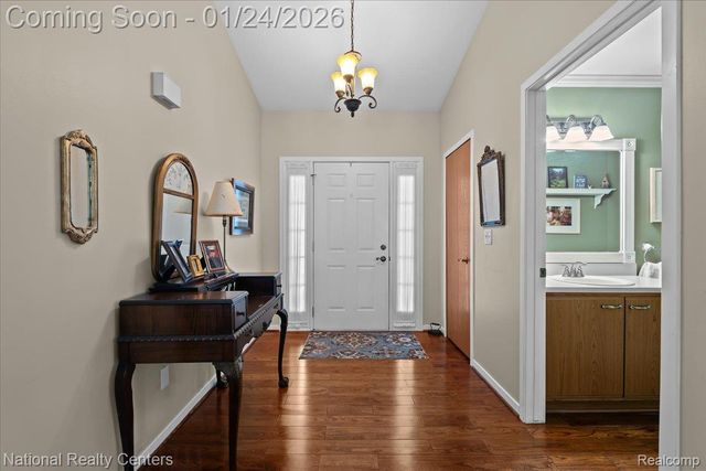 485 Winwood Circle 115, Walled Lake, MI 48390