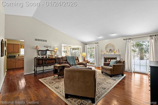 485 Winwood Circle 115, Walled Lake, MI 48390