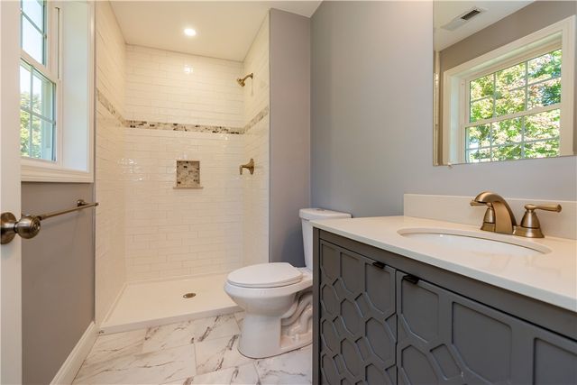 21 Carlson Circle, West Warwick, RI 02816