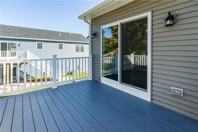 21 Carlson Circle, West Warwick, RI 02816