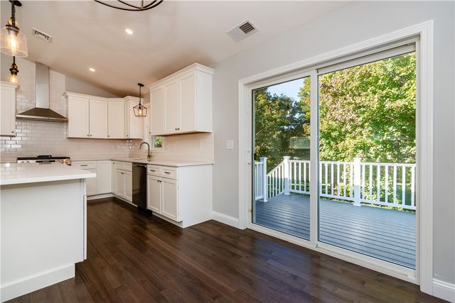 21 Carlson Circle, West Warwick, RI 02816