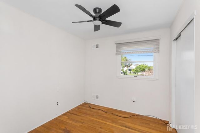 15 Pinho Avenue, Carteret, NJ 07008