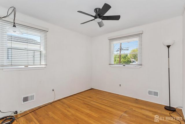 15 Pinho Avenue, Carteret, NJ 07008