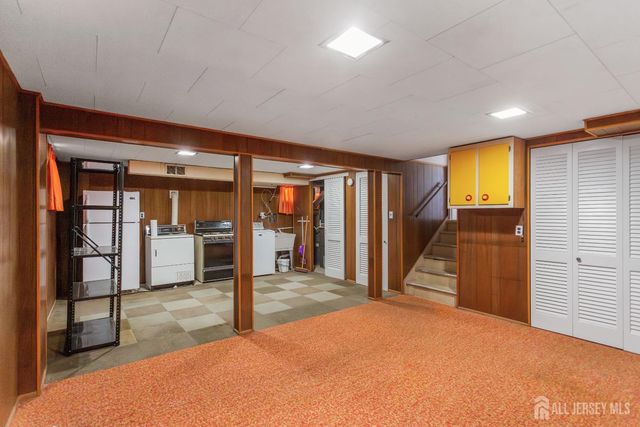 15 Pinho Avenue, Carteret, NJ 07008