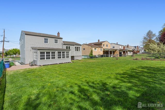 15 Pinho Avenue, Carteret, NJ 07008