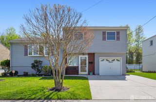 15 Pinho Avenue, Carteret, NJ 07008
