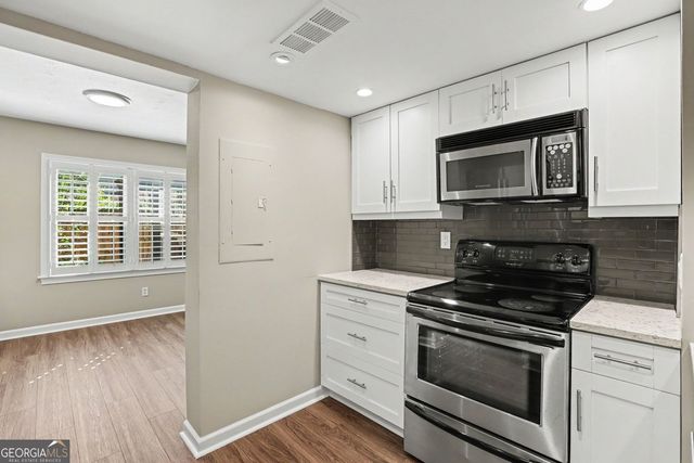 2752 Meadow Mere E, Atlanta, GA 30341