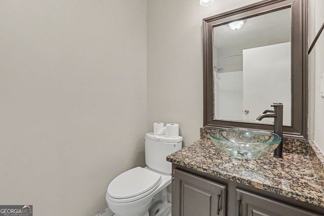 2752 Meadow Mere E, Atlanta, GA 30341