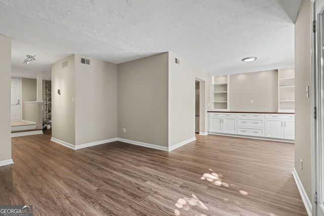 2752 Meadow Mere E, Atlanta, GA 30341