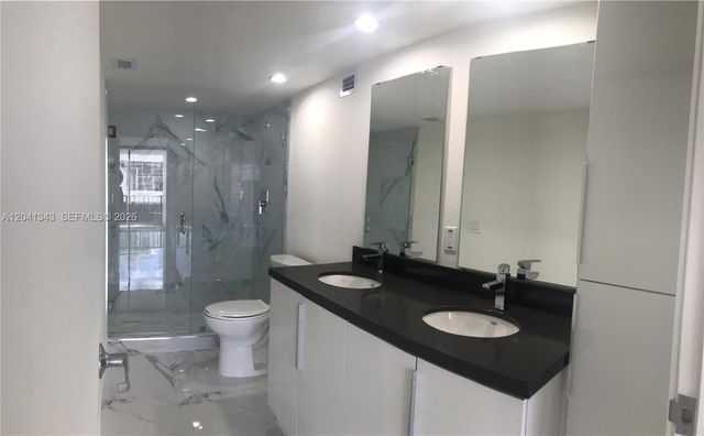 1901 Brickell Ave B2003, Miami, FL 33129
