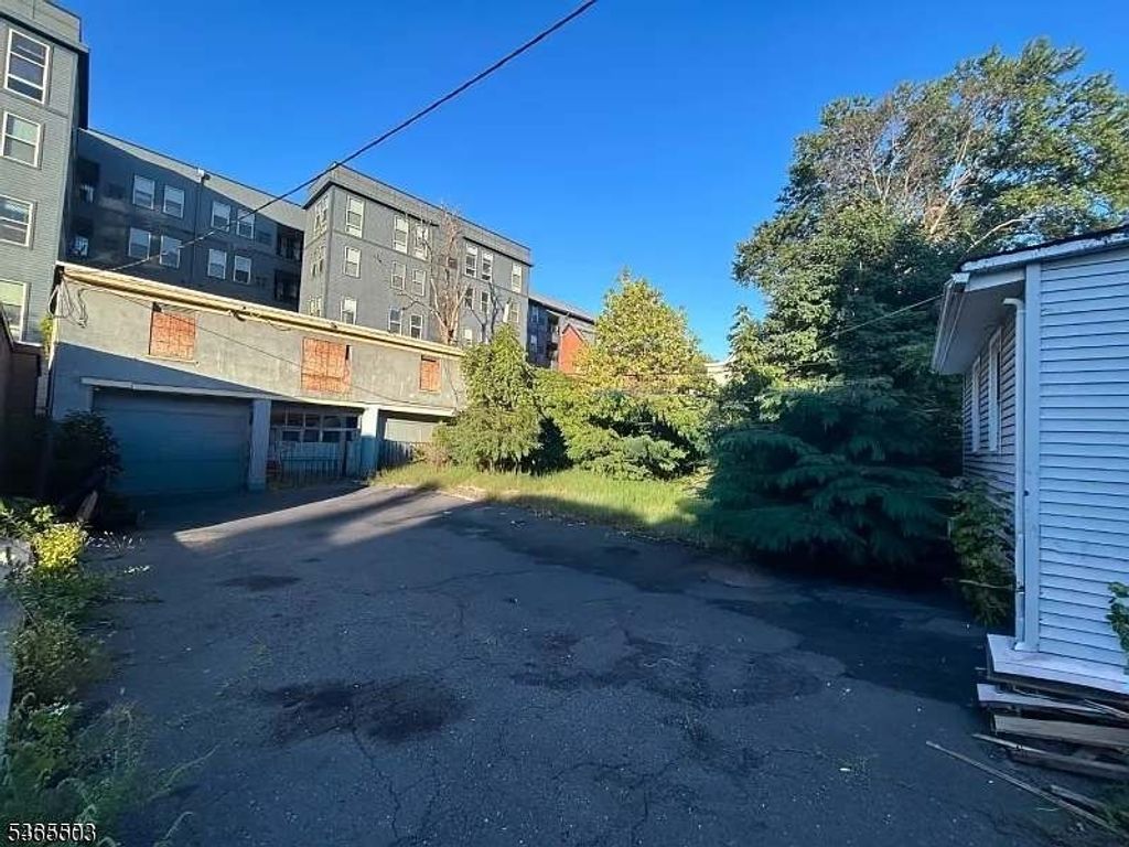 15 4Th St, South Orange Village Twp., NJ 07079 — exterior
