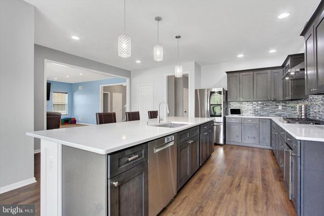 627 SADDLE RD, Palmyra, PA 17078