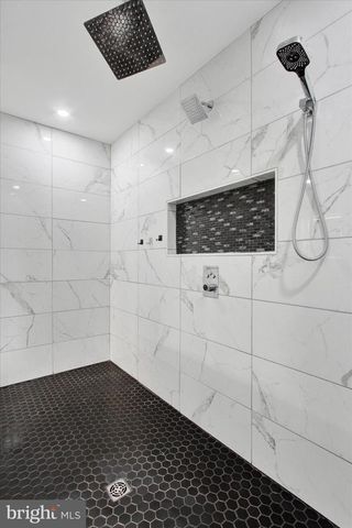 627 SADDLE RD, Palmyra, PA 17078