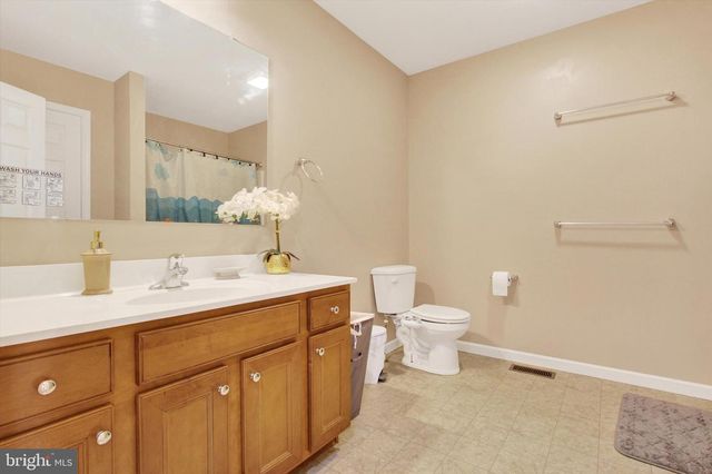 627 SADDLE RD, Palmyra, PA 17078
