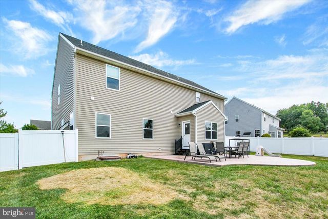 627 SADDLE RD, Palmyra, PA 17078