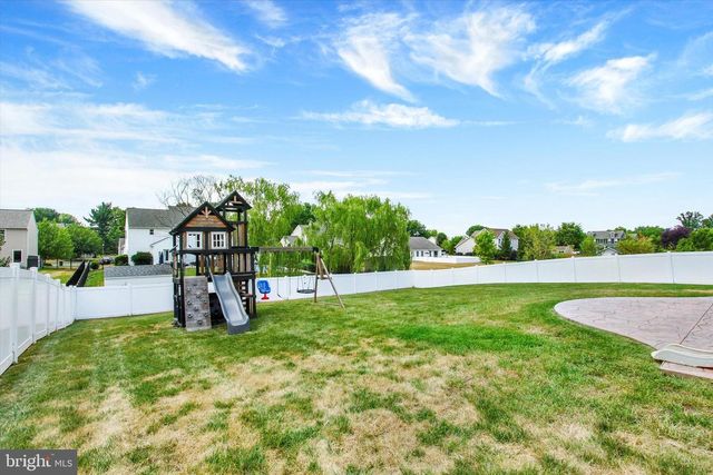 627 SADDLE RD, Palmyra, PA 17078