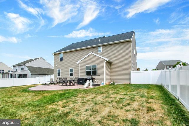 627 SADDLE RD, Palmyra, PA 17078