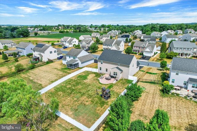627 SADDLE RD, Palmyra, PA 17078