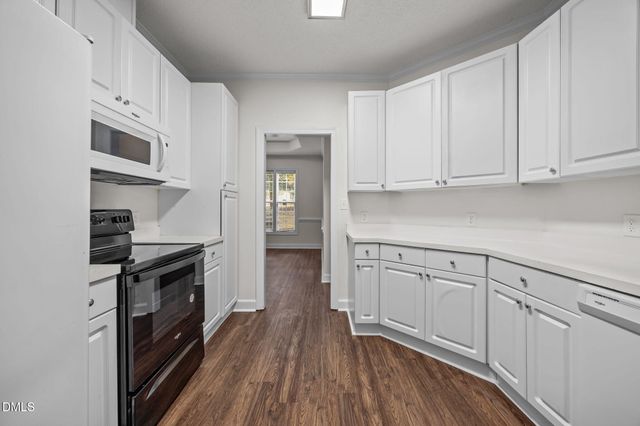 6215 Hilbert Ridge Drive, Holly Springs, NC 27540