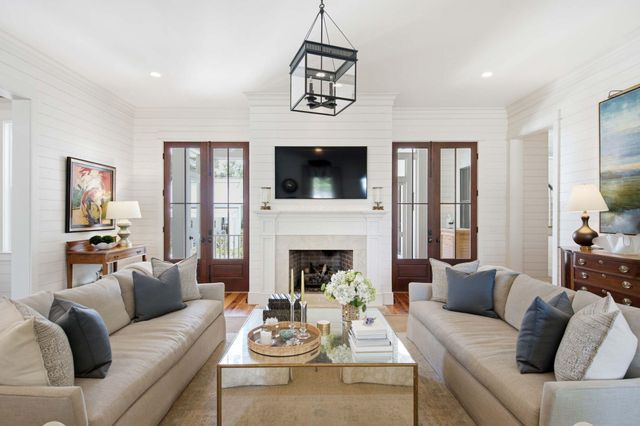 523 Deer Street, Mount Pleasant, SC 29464