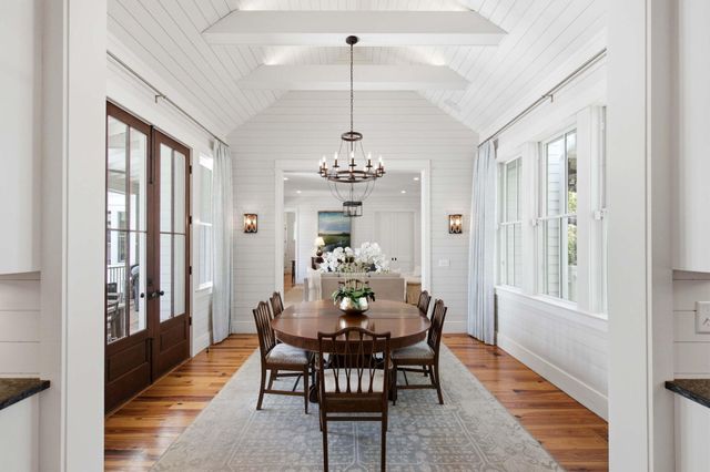 523 Deer Street, Mount Pleasant, SC 29464