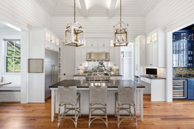 523 Deer Street, Mount Pleasant, SC 29464