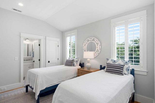 523 Deer Street, Mount Pleasant, SC 29464
