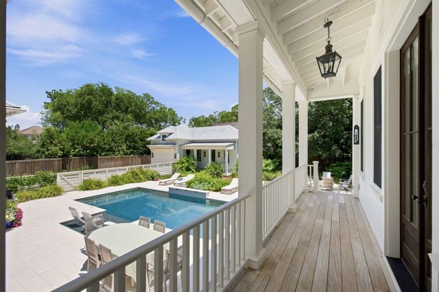 523 Deer Street, Mount Pleasant, SC 29464
