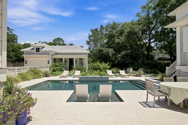 523 Deer Street, Mount Pleasant, SC 29464