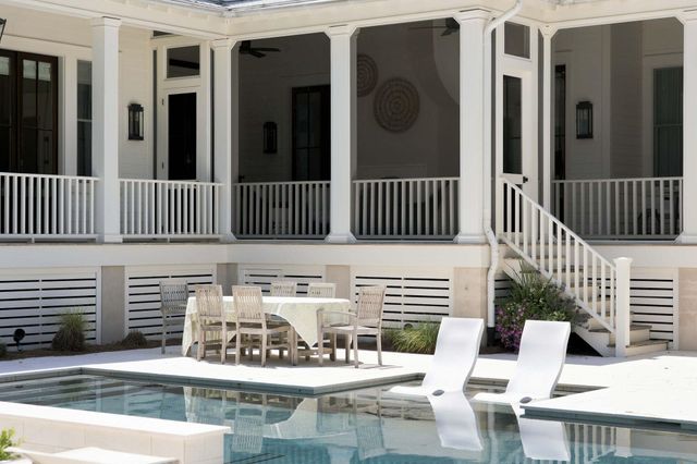 523 Deer Street, Mount Pleasant, SC 29464