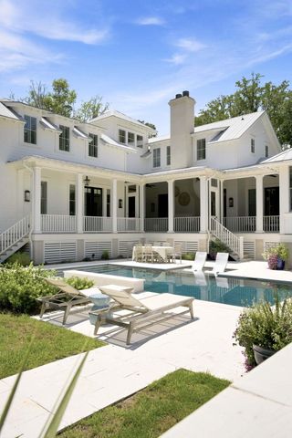 523 Deer Street, Mount Pleasant, SC 29464