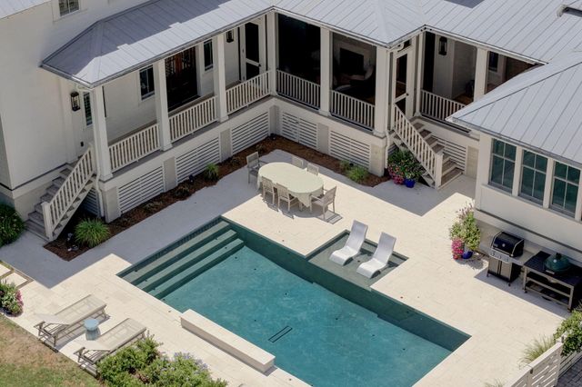 523 Deer Street, Mount Pleasant, SC 29464