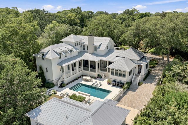 523 Deer Street, Mount Pleasant, SC 29464