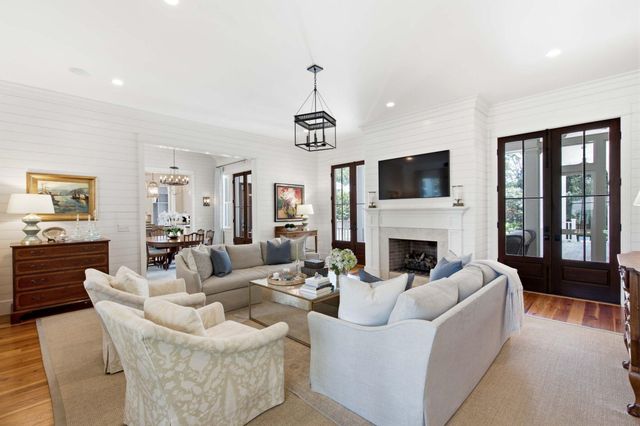 523 Deer Street, Mount Pleasant, SC 29464