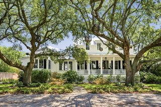 523 Deer Street, Mount Pleasant, SC 29464