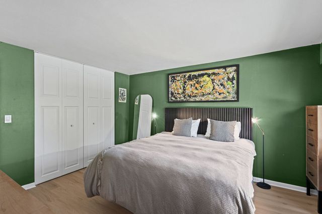 1605 E Central Road 211B, Arlington Heights, IL 60005