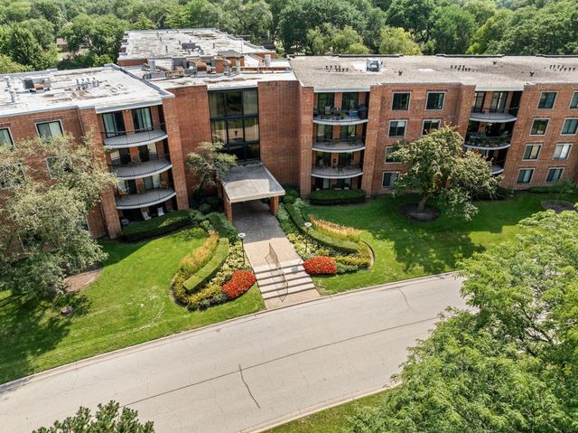 1605 E Central Road 211B, Arlington Heights, IL 60005