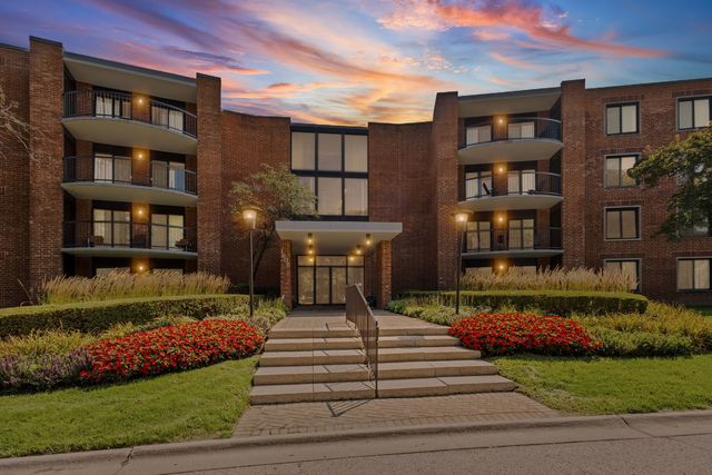 1605 E Central Road 211B, Arlington Heights, IL 60005
