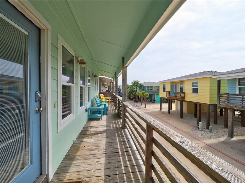 2727 S 11th St 4, Port Aransas, TX 78373 — photo 3