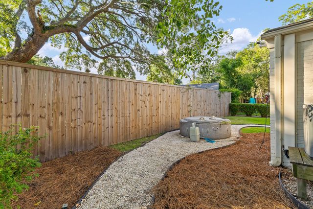 29 Campbell Drive, Charleston, SC 29407