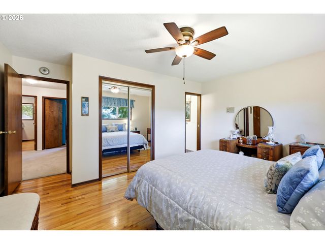 6841 Se CAVALIER St, Milwaukie, OR 97267