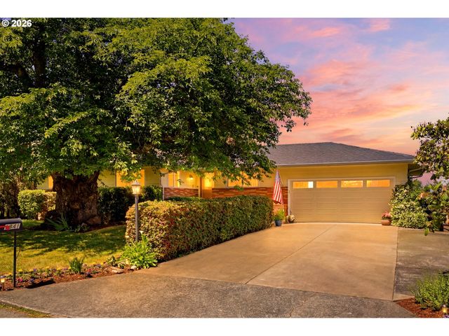 6841 Se CAVALIER St, Milwaukie, OR 97267