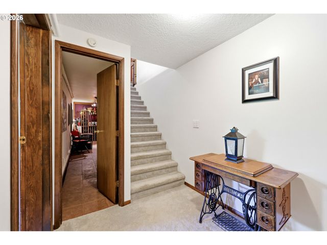 6841 Se CAVALIER St, Milwaukie, OR 97267