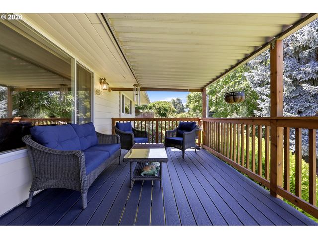 6841 Se CAVALIER St, Milwaukie, OR 97267