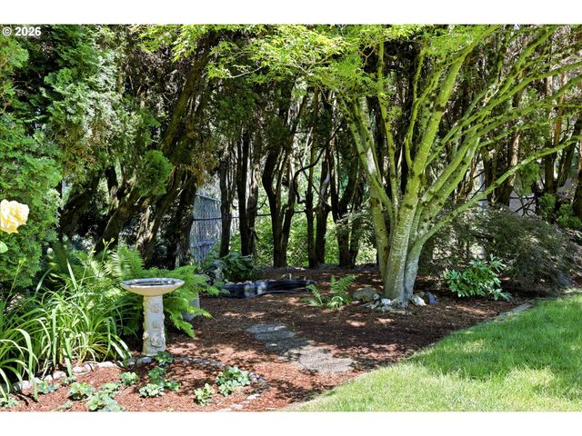 6841 Se CAVALIER St, Milwaukie, OR 97267