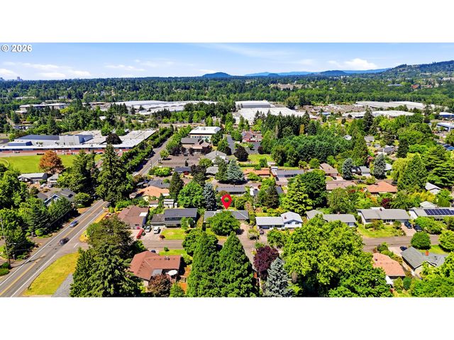 6841 Se CAVALIER St, Milwaukie, OR 97267