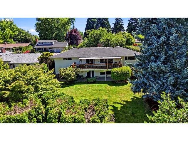 6841 Se CAVALIER St, Milwaukie, OR 97267