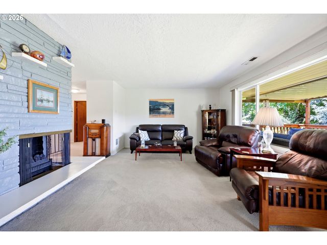 6841 Se CAVALIER St, Milwaukie, OR 97267