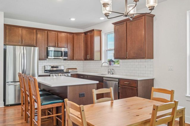 2123 Summerset DRIVE, Mount Pleasant, WI 53406