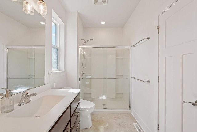 2123 Summerset DRIVE, Mount Pleasant, WI 53406